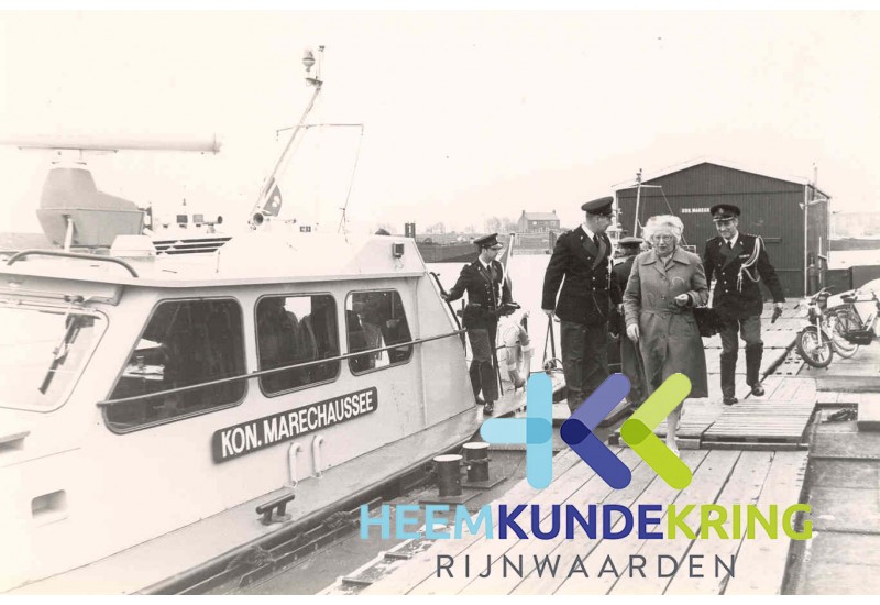 km 01 Hoog bezoek Coll. HKR geschonken door (1)